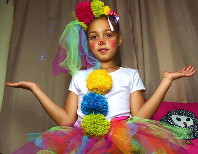 Infantil manualidad: Hacer un traje de lujo encantador para niñas
