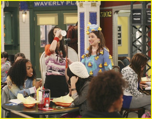 2x13FashionWeek15