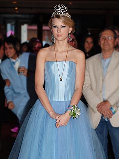 taylor swift once upon a prom