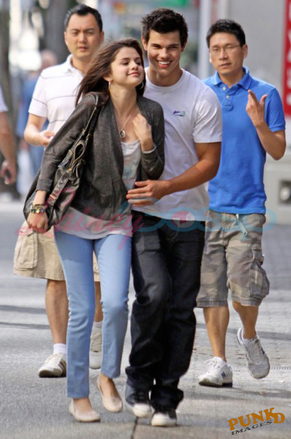 taylor lautner and selena gomez. Taylor Lautner y Selena Gomez: