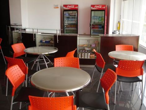 http://images.yodibujo.es/_uploads/membres/articles/20090729/9makn_1178115001_cafeteria.jpg