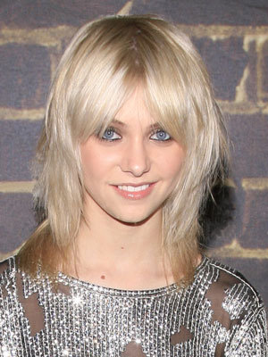 http://images.yodibujo.es/_uploads/membres/articles/20090729/zhbnf_taylor_momsen300.jpg