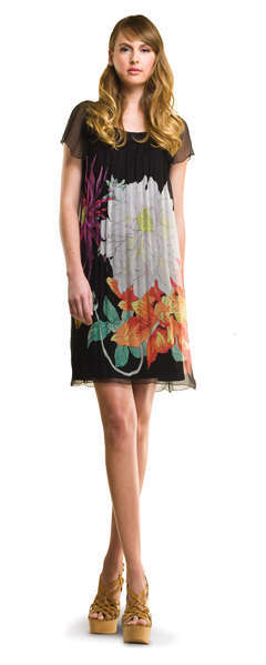 http://images.yodibujo.es/_uploads/membres/articles/20090730/x96j3_hand-painted-chiffon-dress.jpg