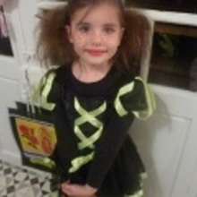 Manualidad infantil : Disfraz de Bruja para Halloween